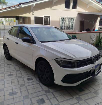 VOLKSWAGEN POLO 1.0 MPI TRACK MANUAL VOLKSWAGEN POLO 1.0 MPI TRACK MANUAL